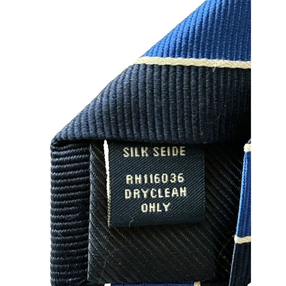 CHARLES TYRWHITT Men's 100% Silk Necktie Designer Blue &‎ White Striped EUC